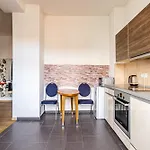 Apartment Enjoy Your With Dkn - Mon-sun - Late Night Check-in - Multilanguage - Near Railway Station - Witamy Serdecznie