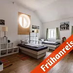 Enjoy Your With Dkn - Mon-sun - Late Night Check-in - Multilanguage - Near Railway Station - Witamy Serdecznie Apartment *