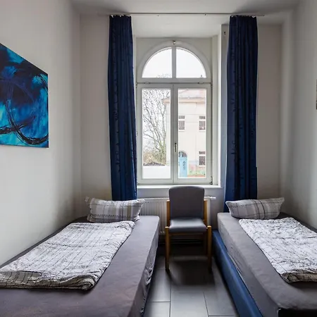 Enjoy Your With Dkn - Mon-sun - Late Night Check-in - Multilanguage - Near Railway Station - Witamy Serdecznie Апартаменты