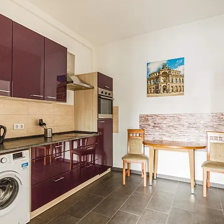 Enjoy Your With Dkn - Mon-sun - Late Night Check-in - Multilanguage - Near Railway Station - Witamy Serdecznie *