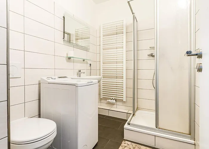 Enjoy Your With Dkn - Mon-sun - Late Night Check-in - Multilanguage - Near Railway Station - Witamy Serdecznie Appartement