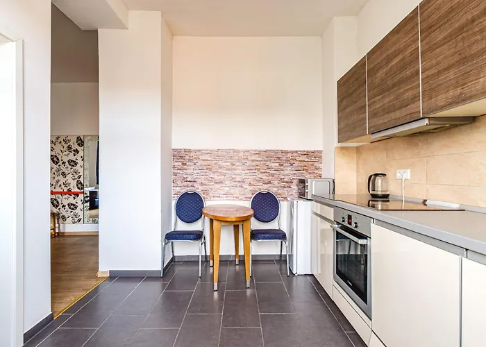 Appartement Enjoy Your With Dkn - Mon-sun - Late Night Check-in - Multilanguage - Near Railway Station - Witamy Serdecznie