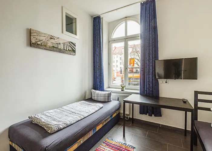 Enjoy Your With Dkn - Mon-sun - Late Night Check-in - Multilanguage - Near Railway Station - Witamy Serdecznie Appartement