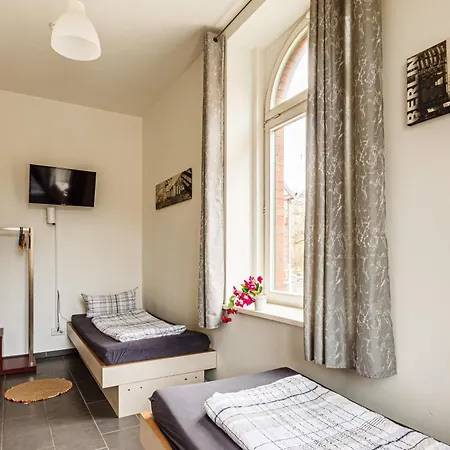 Apartment Enjoy Your With Dkn - Mon-sun - Late Night Check-in - Multilanguage - Near Railway Station - Witamy Serdecznie *