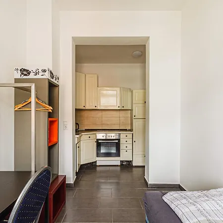 Enjoy Your With Dkn - Mon-sun - Late Night Check-in - Multilanguage - Near Railway Station - Witamy Serdecznie * Leipzig