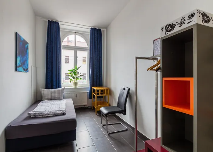 Enjoy Your With Dkn - Mon-sun - Late Night Check-in - Multilanguage - Near Railway Station - Witamy Serdecznie Appartamento *